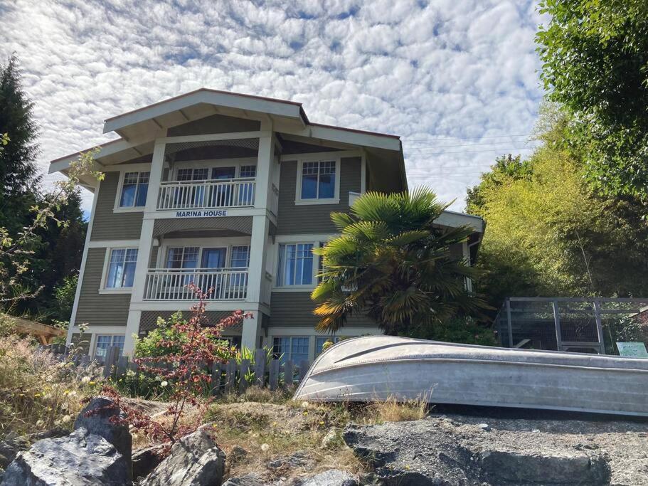 Iconic 3-Story Waterfront 'Marina House' W/ View Villa Gibsons Buitenkant foto